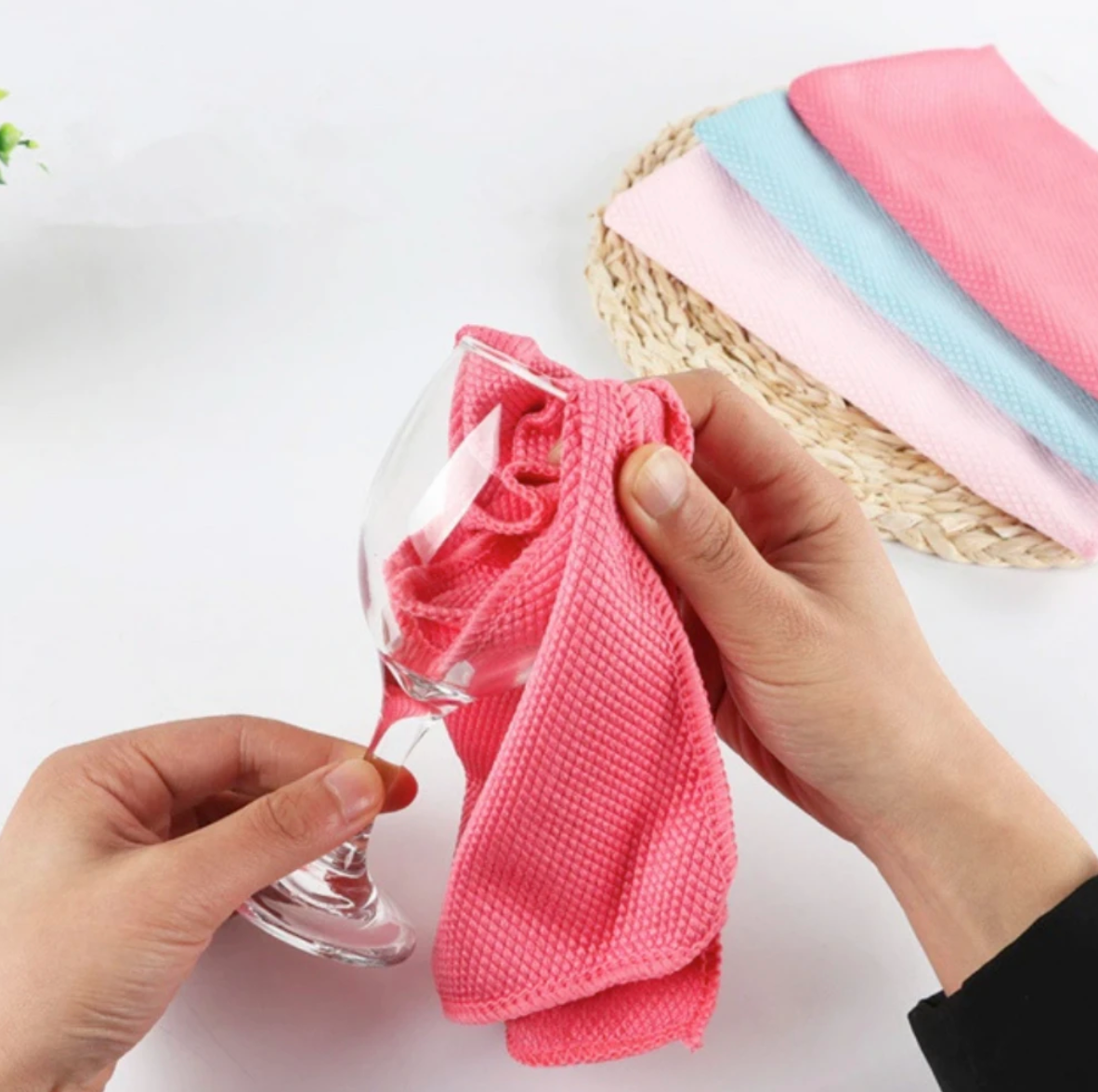 MagicClean Wipes - Reusable Microfiber Cleaning Cloths