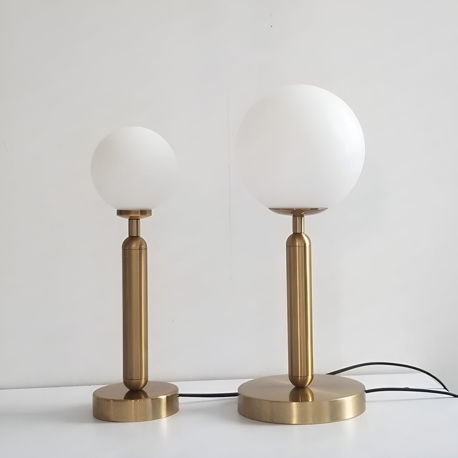 SphereShine Glass & Brass Lamp - Modern LED