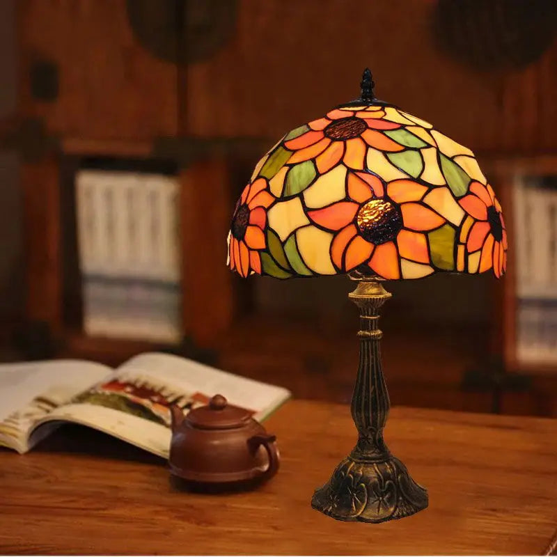 Luminara Éclat Tiffany Table Lamp - Desk Light