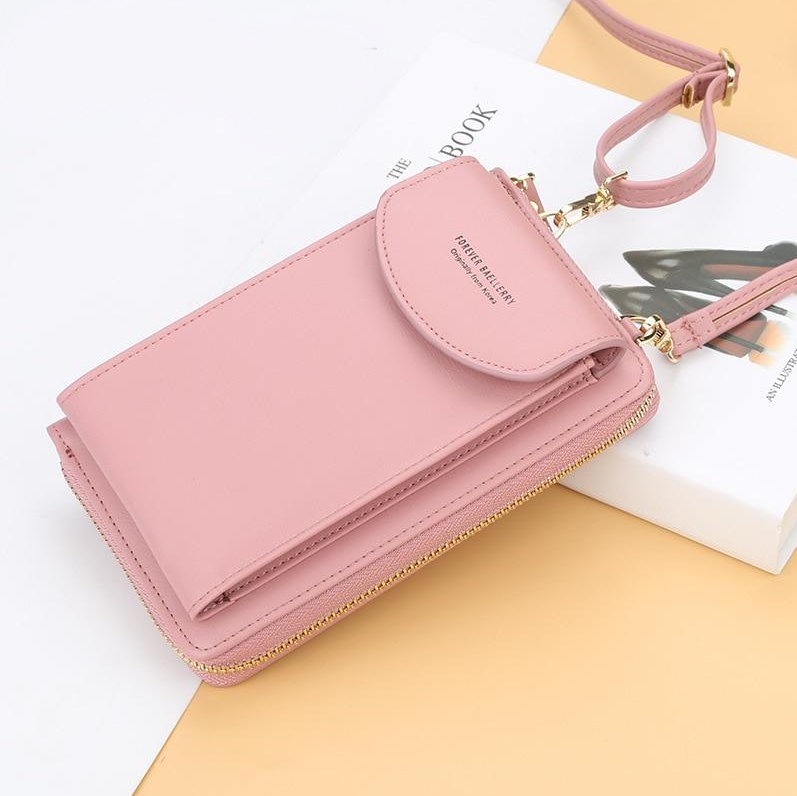 ChicCarry Bag - Stylish Crossbody with Roomy Storage