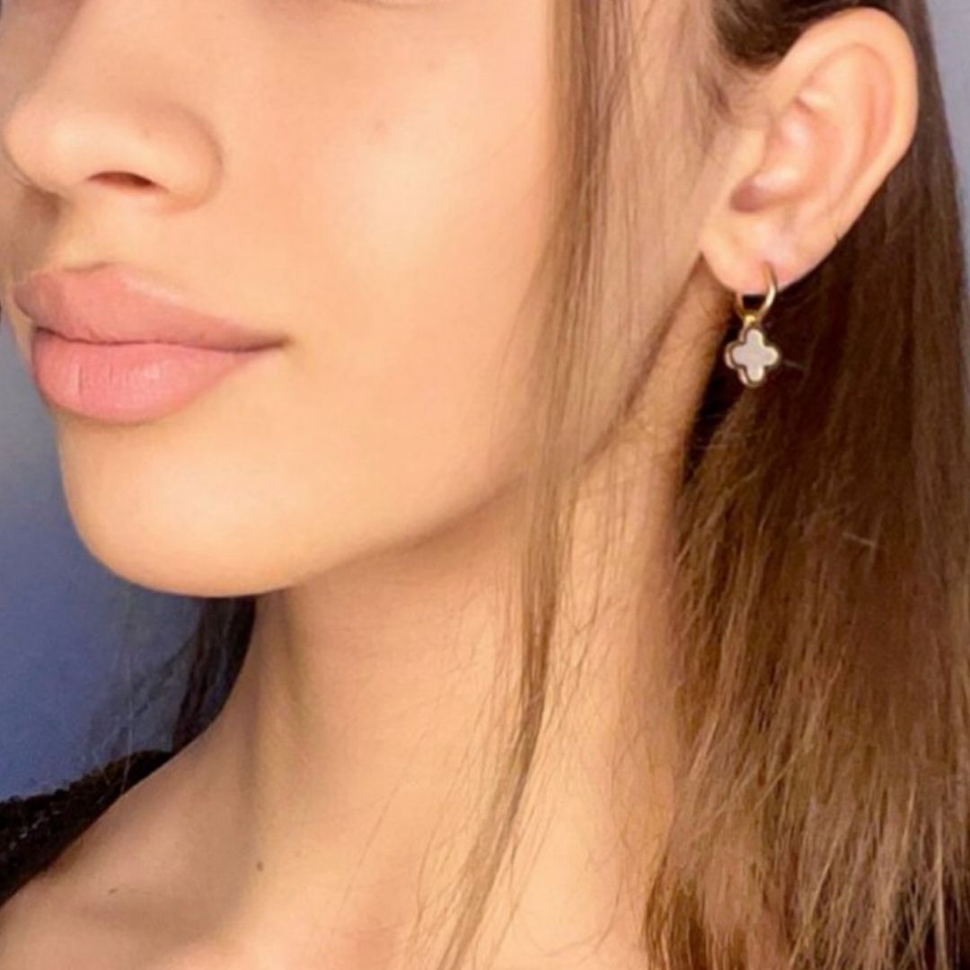 CloveLuxe Earrings - Elegant Clover Charm Drop Earrings