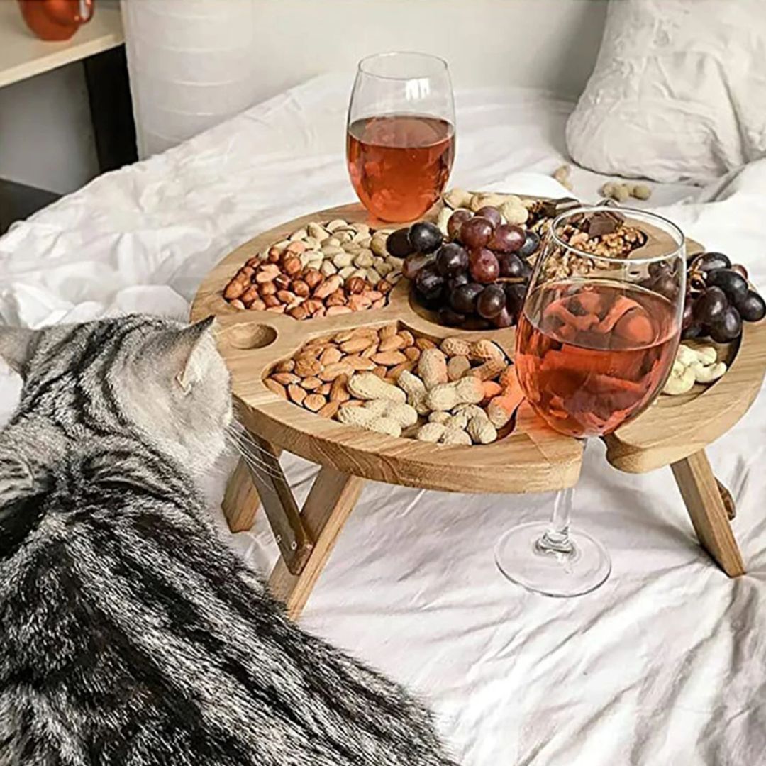 CheeseBoard Delights - Wooden Picnic Accessory