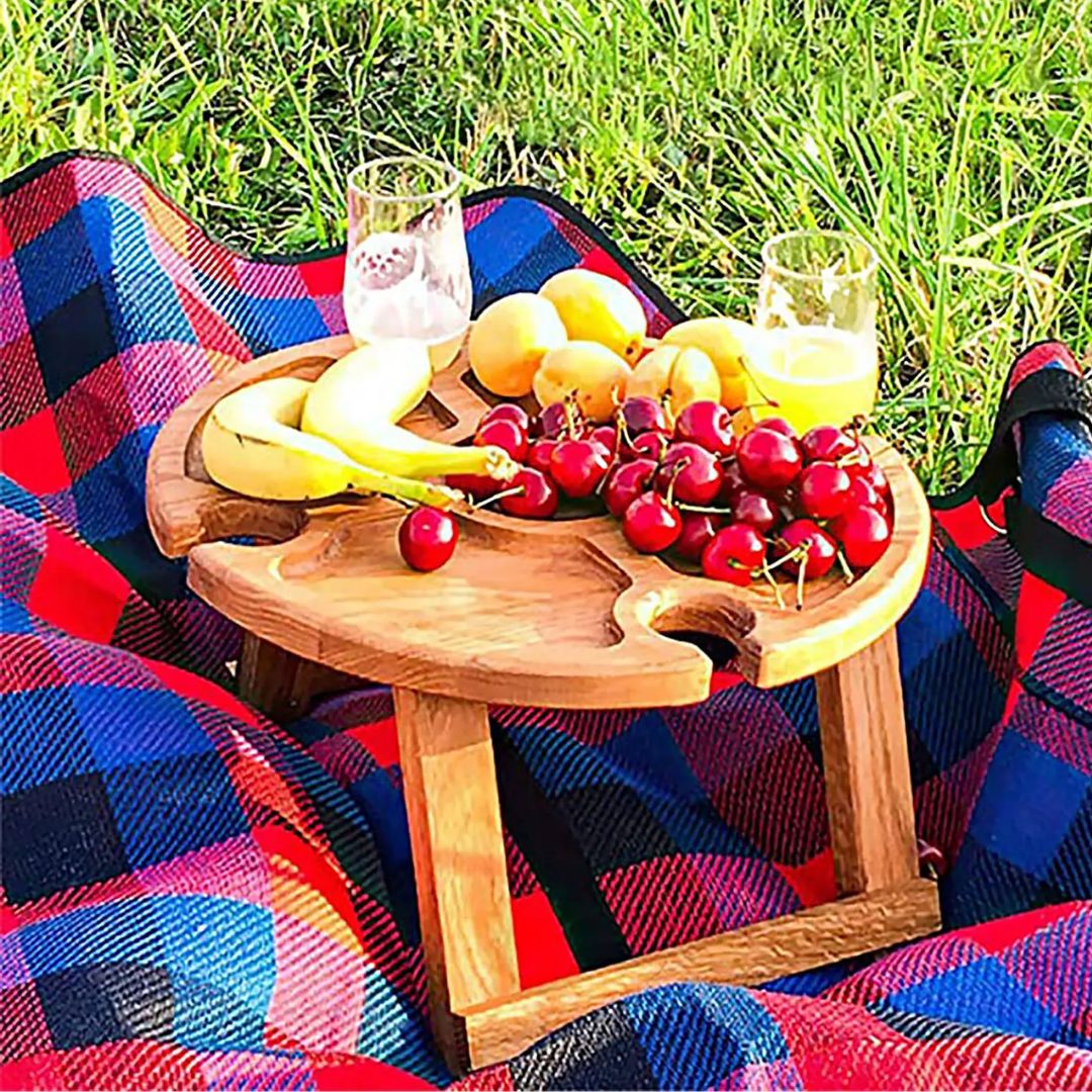 CheeseBoard Delights - Wooden Picnic Accessory