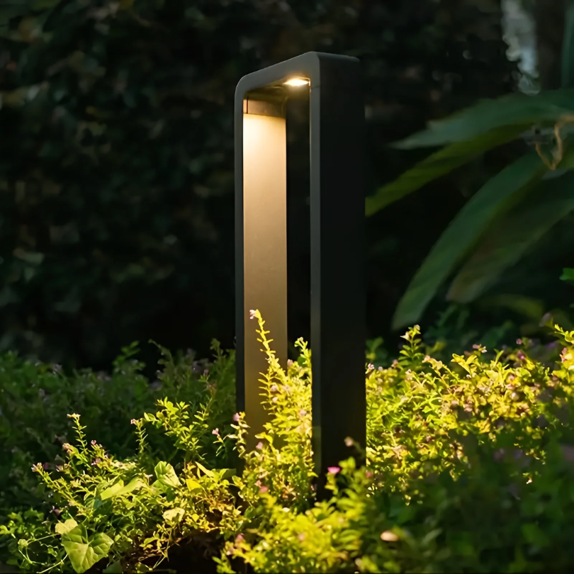 LumaGarde Light - Modern LED Garden Light