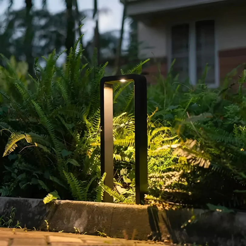 LumaGarde Light - Modern LED Garden Light