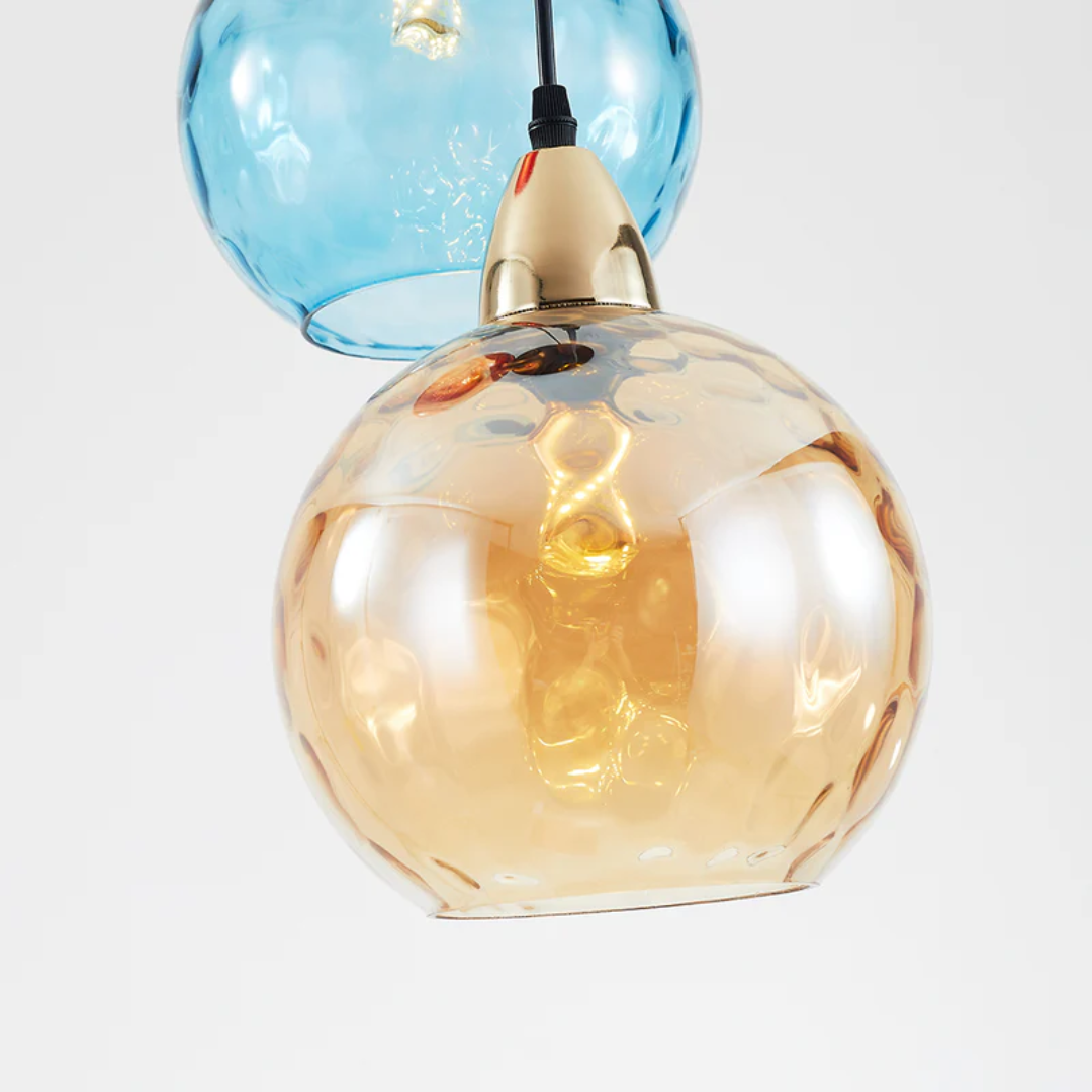 ClusterGlow - Elegant 3-Lamp Pendant Light for Ambience