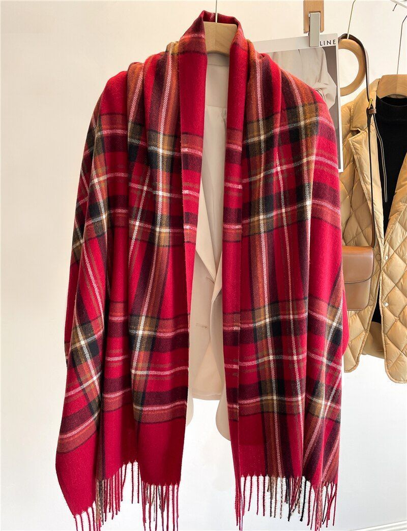 LuxeRuit Scarf - Elegant Cashmere Winter Scarf