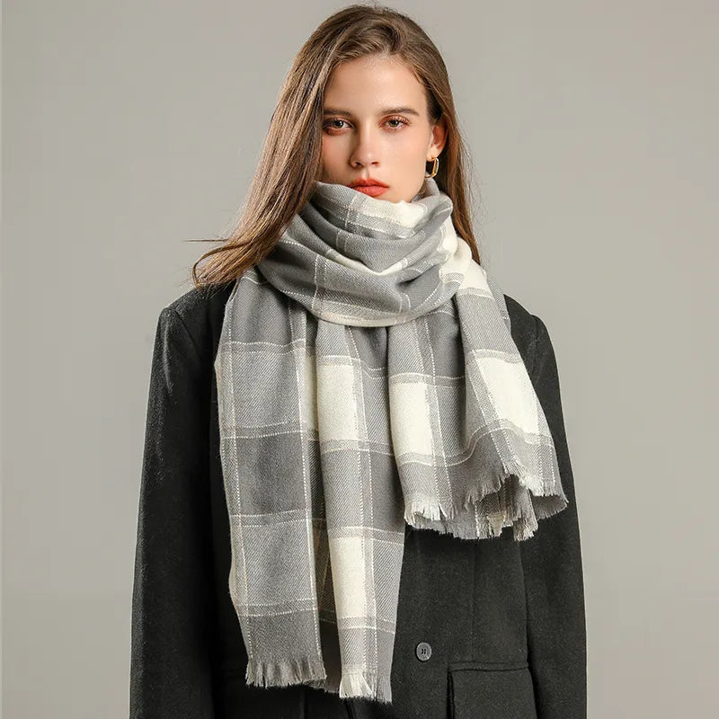 LuxeRuit Scarf - Elegant Cashmere Winter Scarf