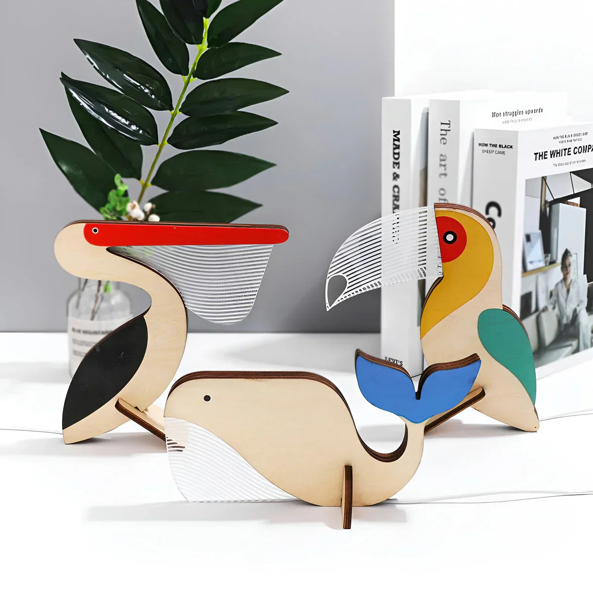WildGlow | Enchanting Kids Table Lamp with Animal Themes and Soft LED Light 1