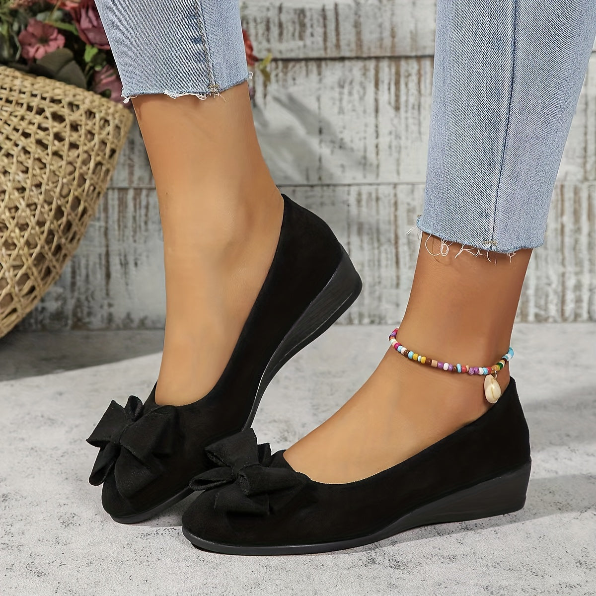 Women's Black Ballet Flats - Elegant Orthopedic Supportive Footwear for Daily Comfort 2
