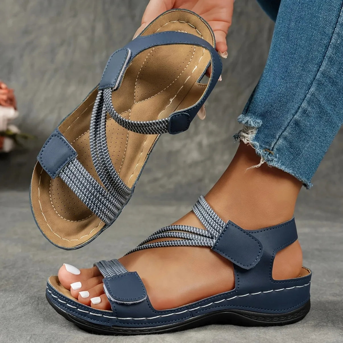 Women's Casual Comfort Sandals - Supportive Stylish Footwear for Summer Outings 0