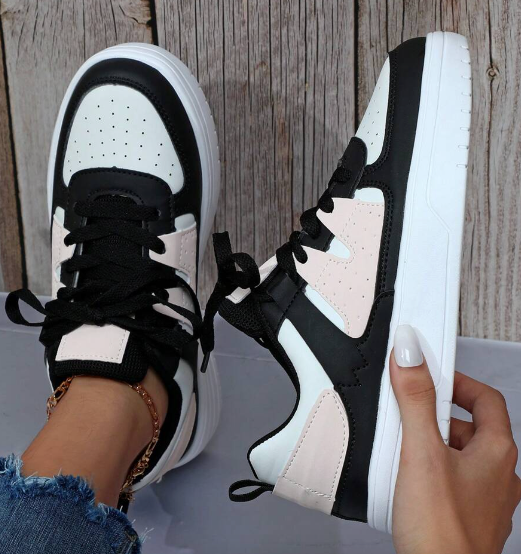 Women's Chic Slip On Sneakers - Stylish and Comfortable Footwear for Everyday Elegance 11
