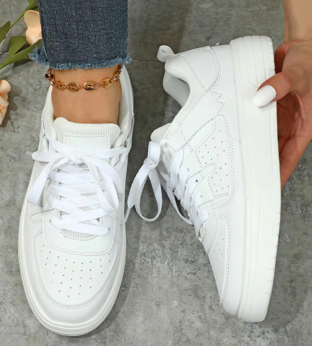Women's Chic Slip On Sneakers - Stylish and Comfortable Footwear for Everyday Elegance 2