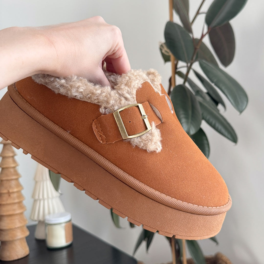 Women's Fleece Lined Buckle Platform Slippers - Cozy House Slippers for Autumn/Winter Comfort 1