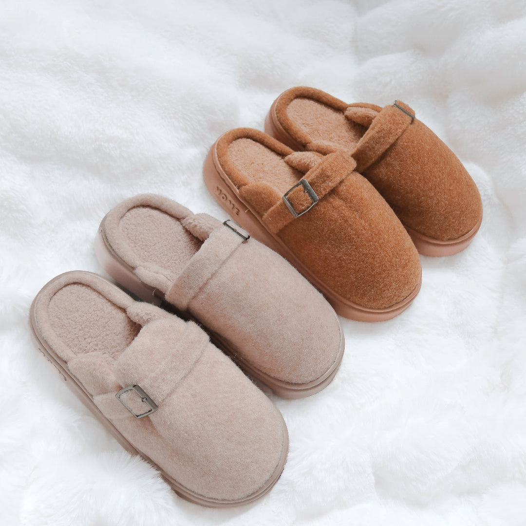 Women's Fuzzy Platform Slippers - Cozy Slip-On Footwear for Indoor and Outdoor Comfort 1