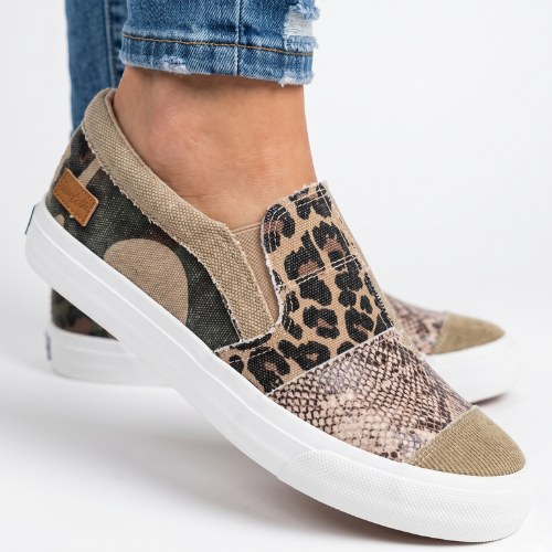Women's Lightweight Slip-On Sneakers - Breathable Canvas Shoes for Everyday Comfort 0