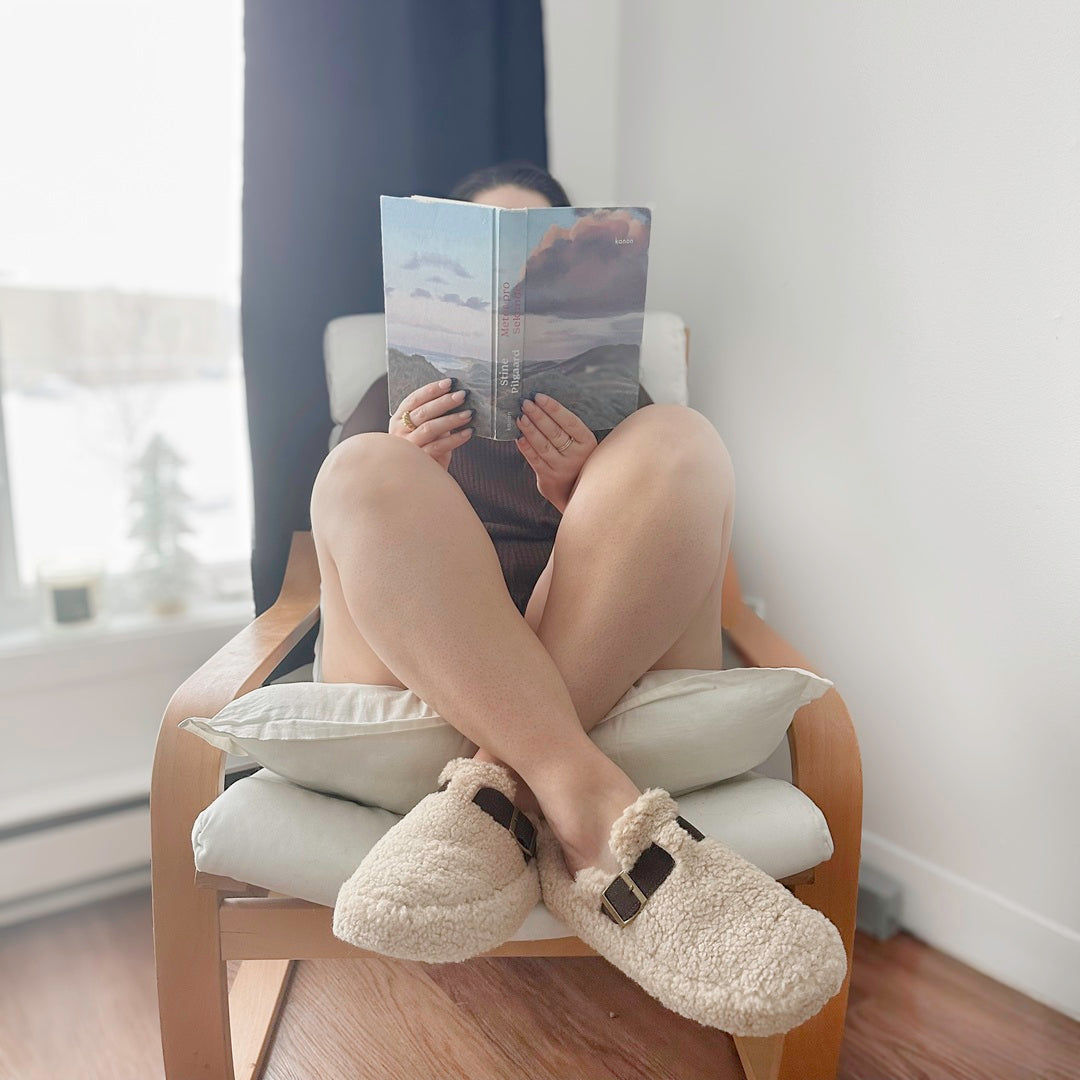 Women's Plush Mule Slippers - Cozy Slip-On Footwear for Home and Outdoor Comfort 1