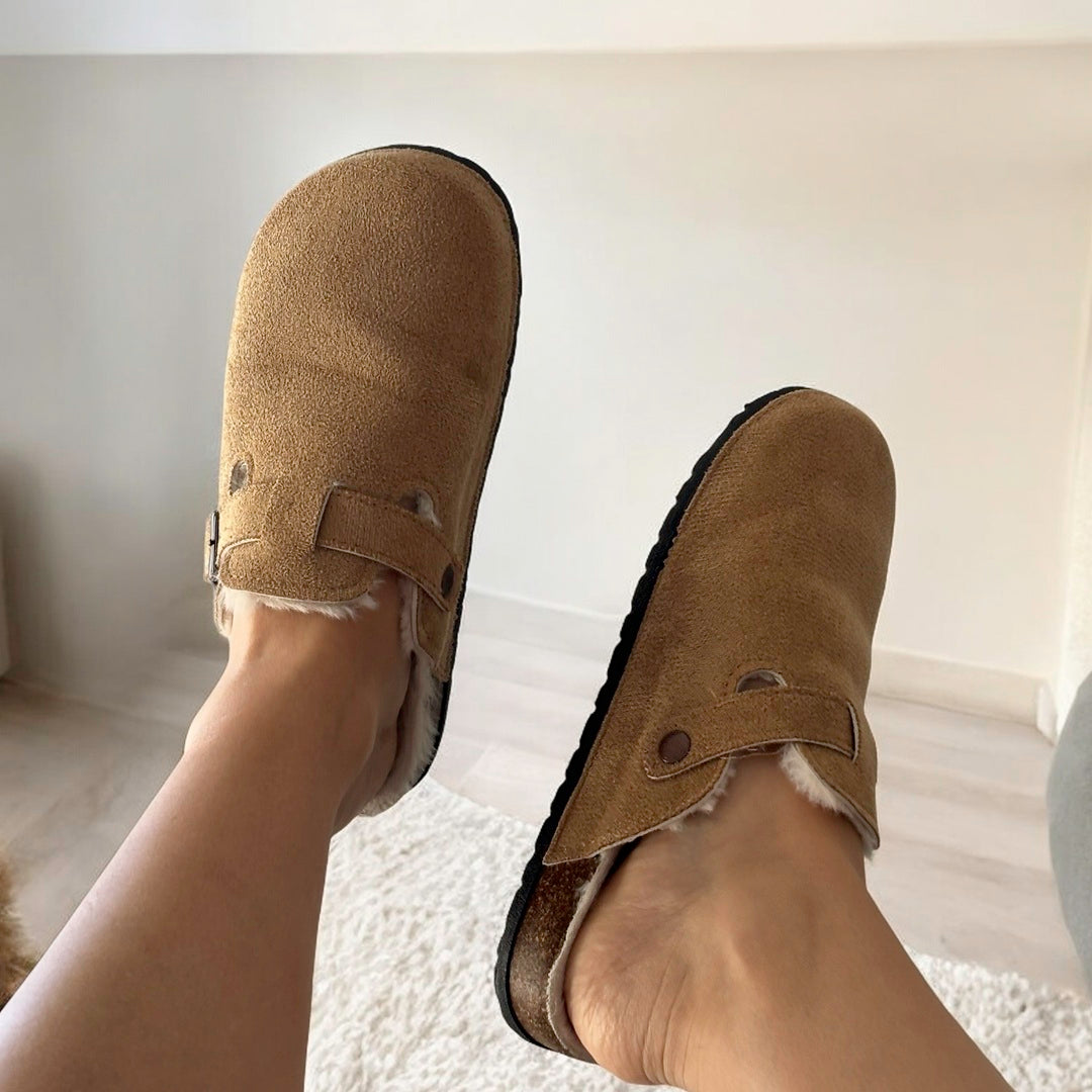 Women's Suede Clogs - Comfortable Slip-On Footwear for All Seasons 2