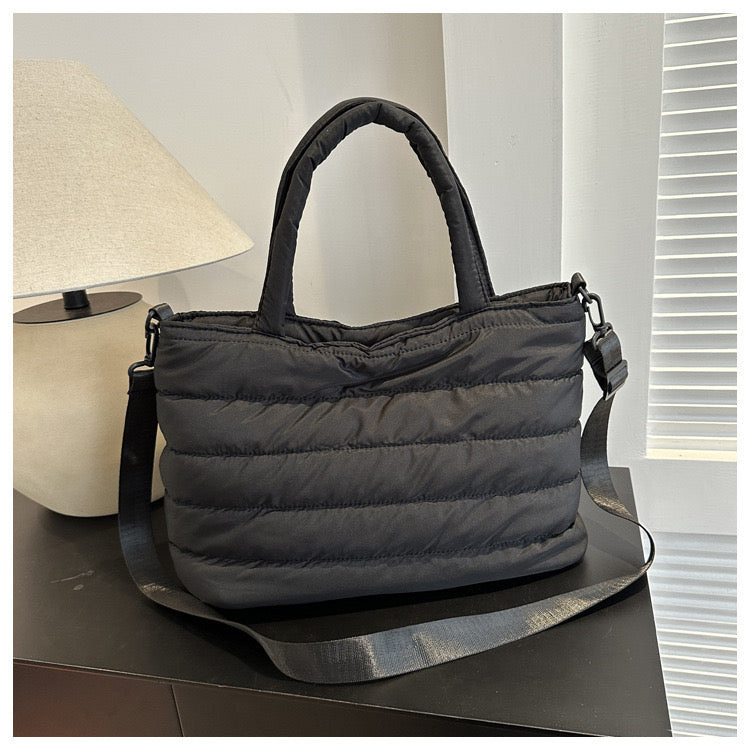 TrendFlex Backpack - Stylish Everyday Puffer Backpack