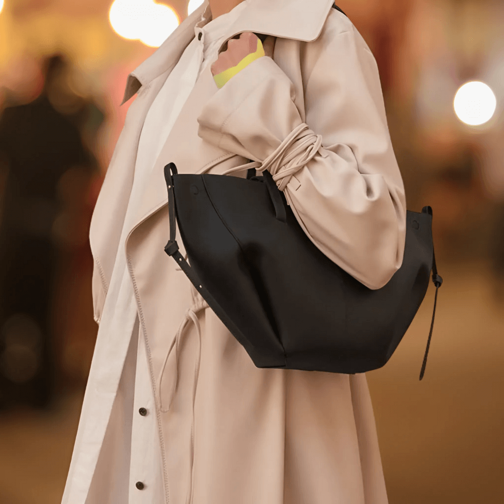 LeatherLux Crossbody Bag - Elegant Leather Shoulder Bag