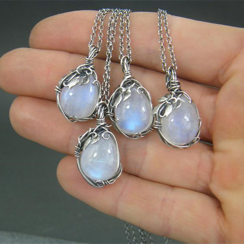 Selene - Retro Moonstone Necklace for Women
