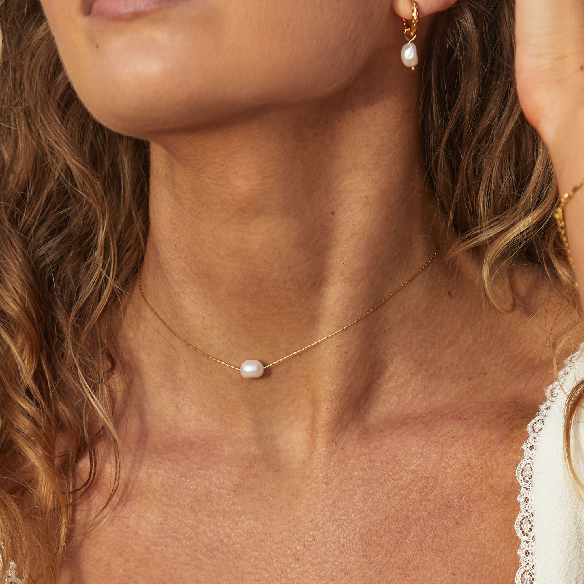 Alina - Baroque Pearl Choker Necklace for Women