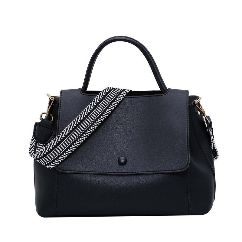Karen Messenger - Fashionable Crossbody Shoulder Bag