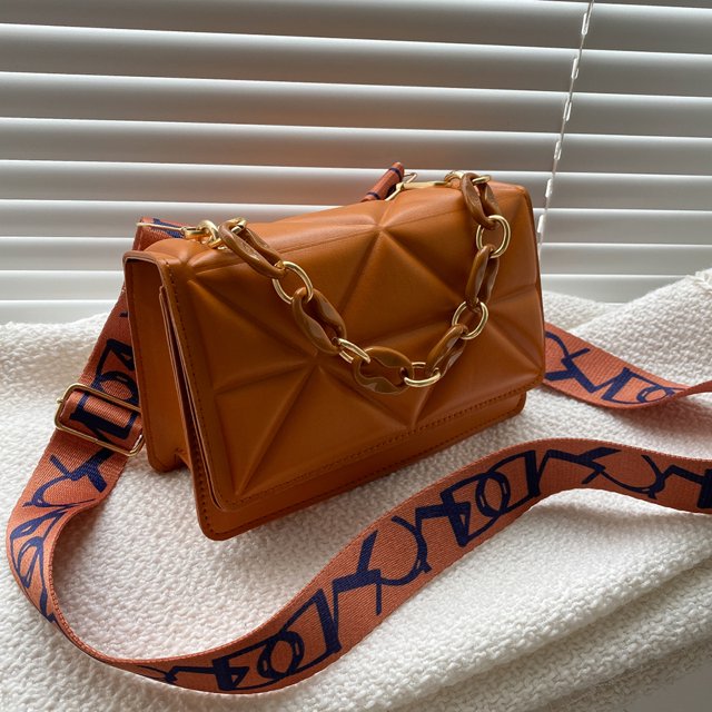 Savannah - Chic Quilted Handbag