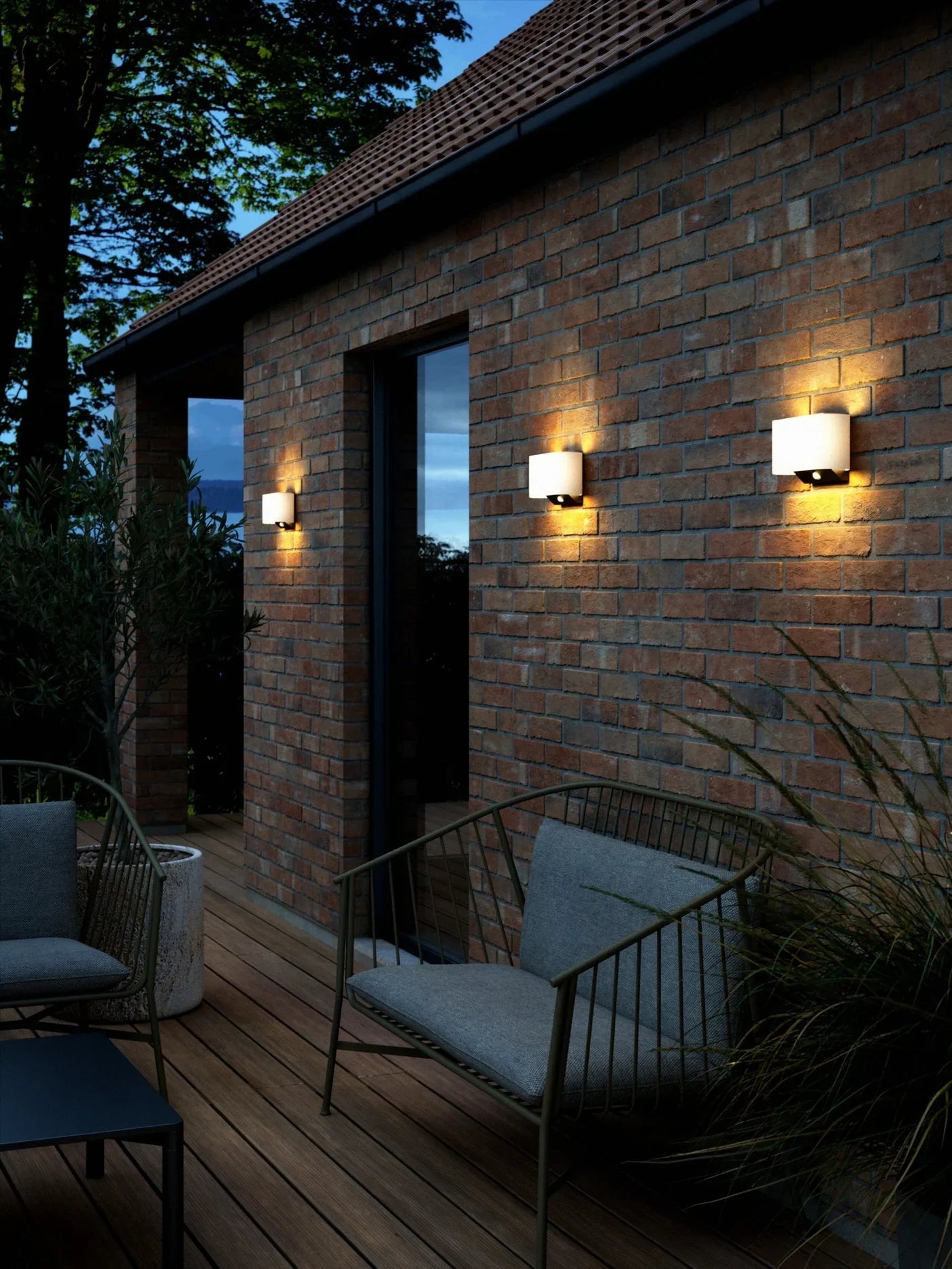 Piola Solar Wall Light - Wireless Motion Sensor LED Outdoor Lamp