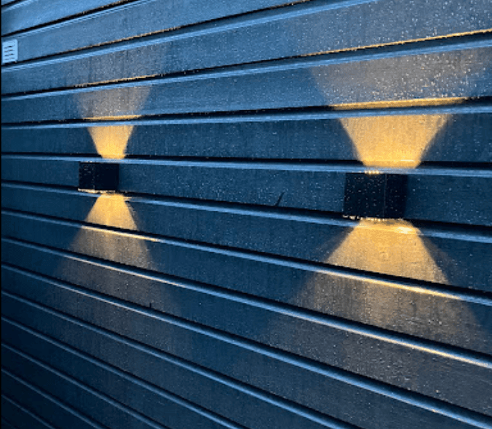 AceGlow - Outdoor Wall Light with Dusk Sensor (IP65)