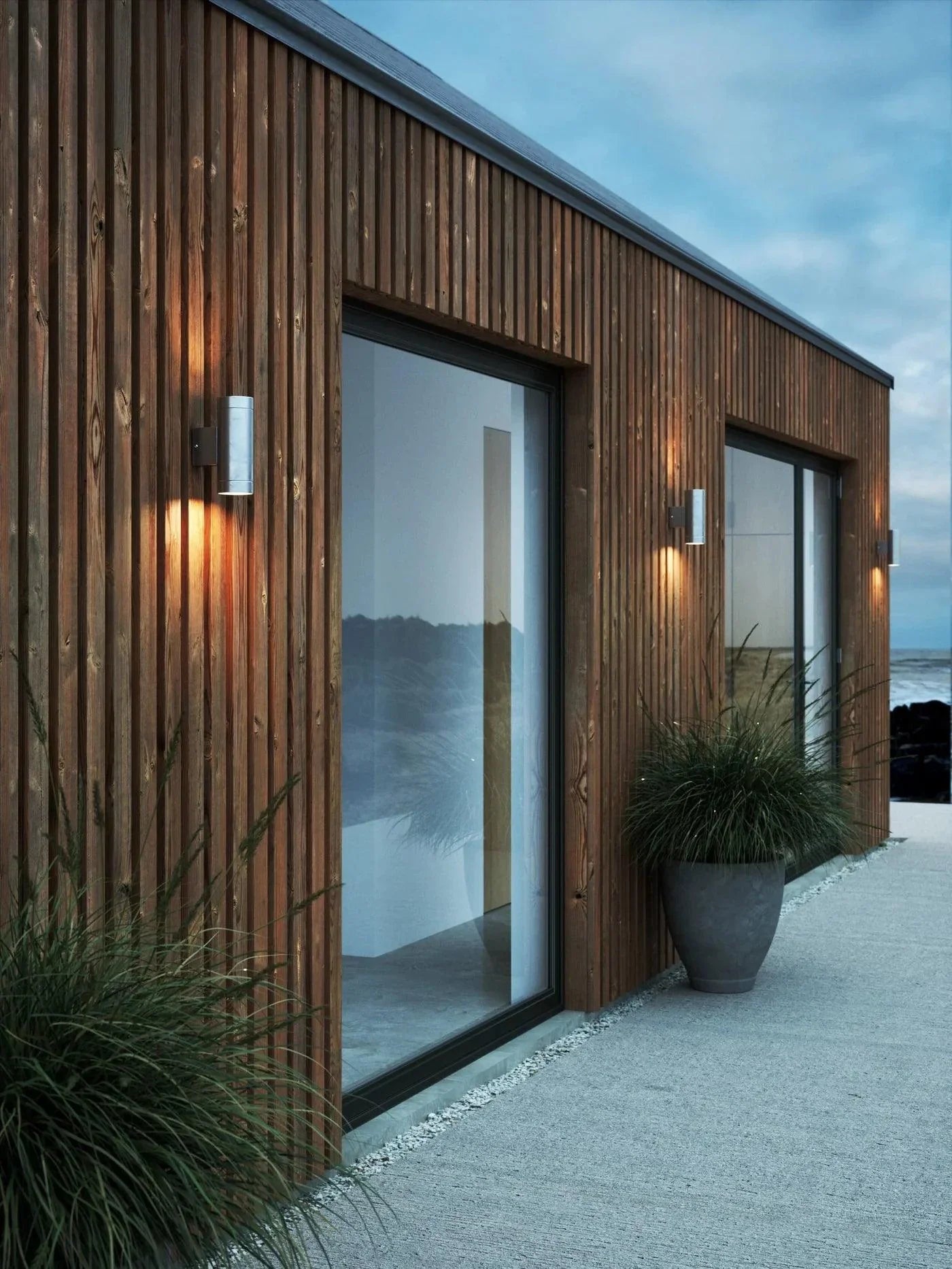 UrbanGlow Light - Sleek Silver Up-Down Outdoor Wall Lamp