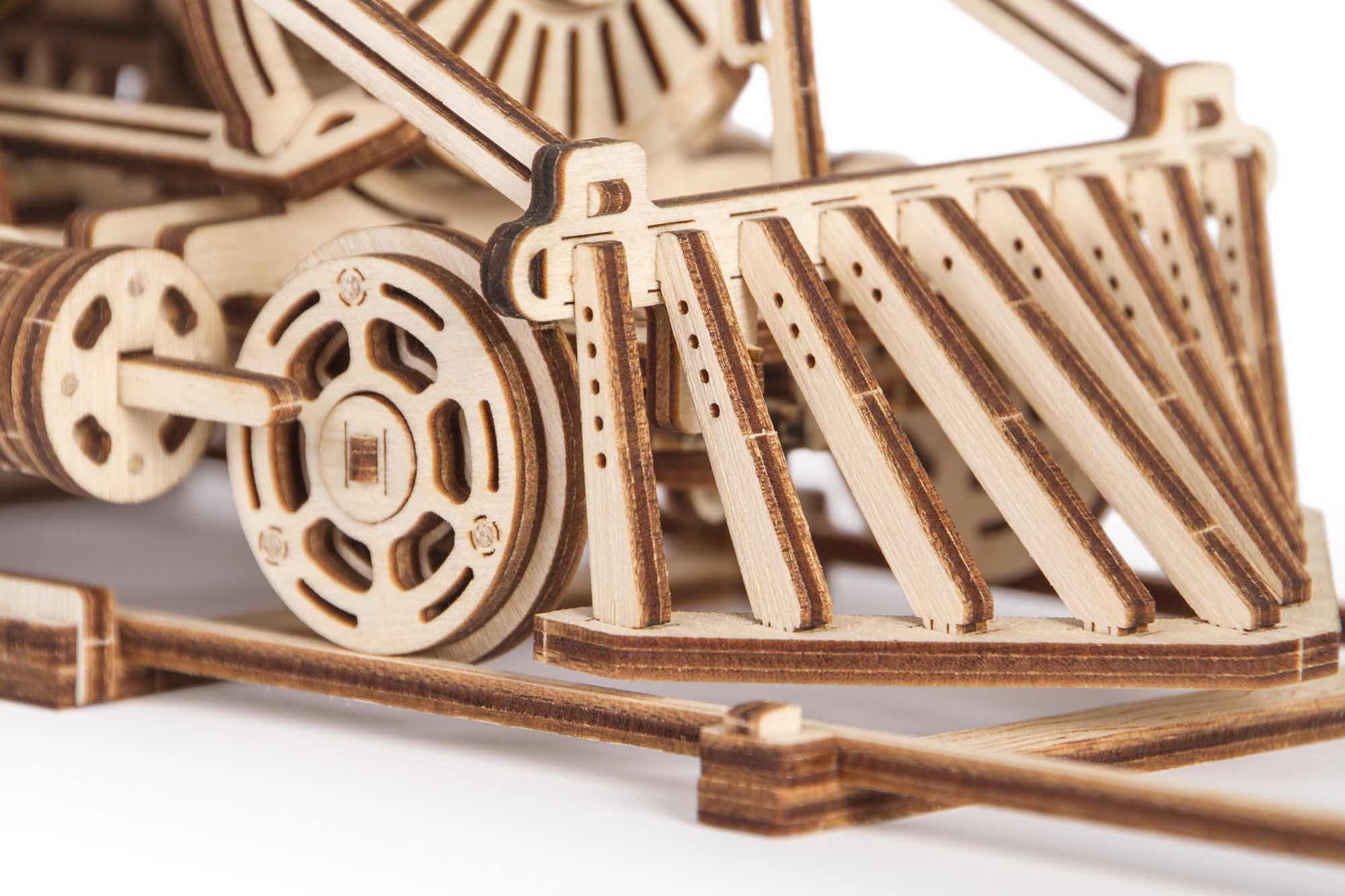 TrainCraft - 3D Wooden Puzzle Steam Locomotive