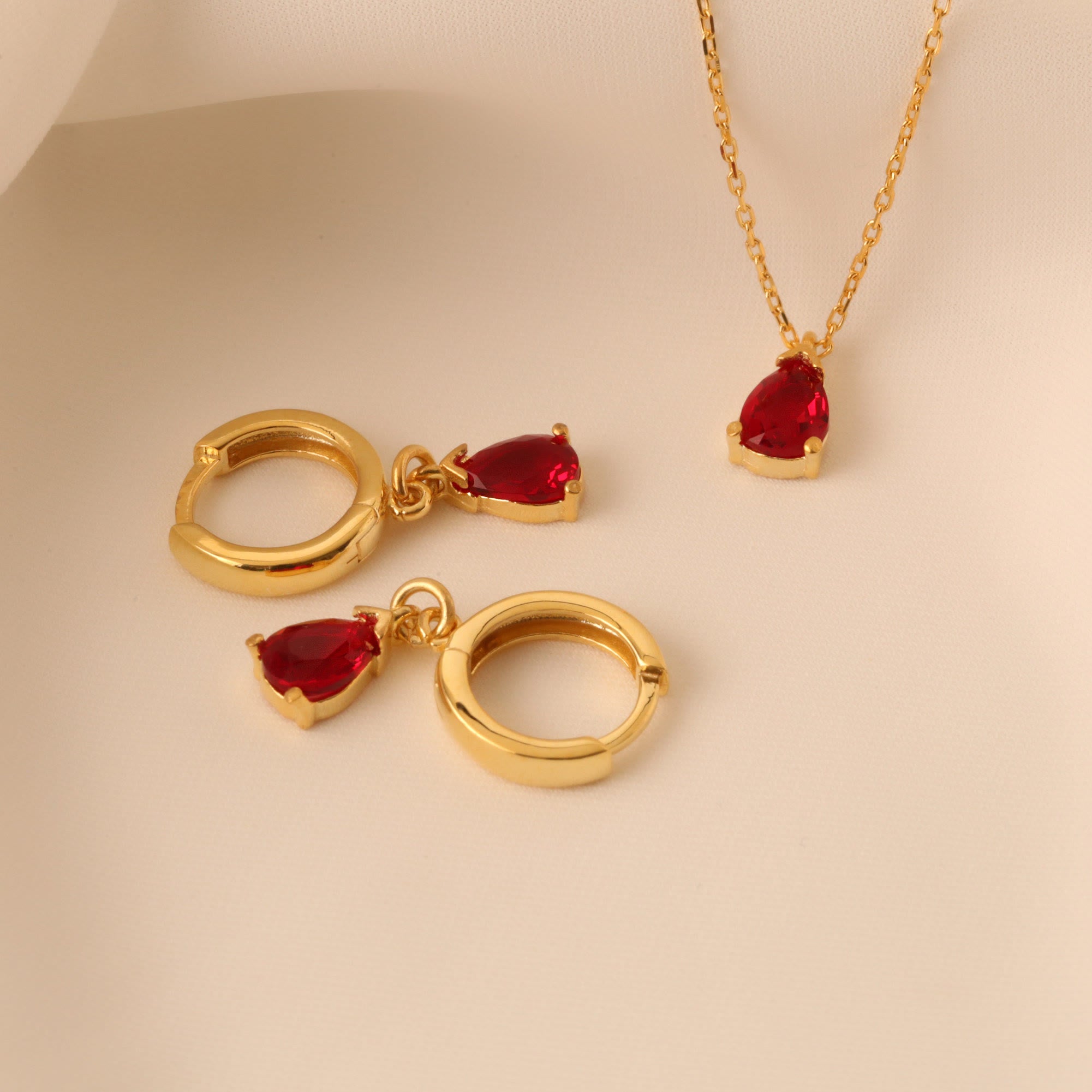 Liora - Garnet Birthstone Jewellery Set for Women