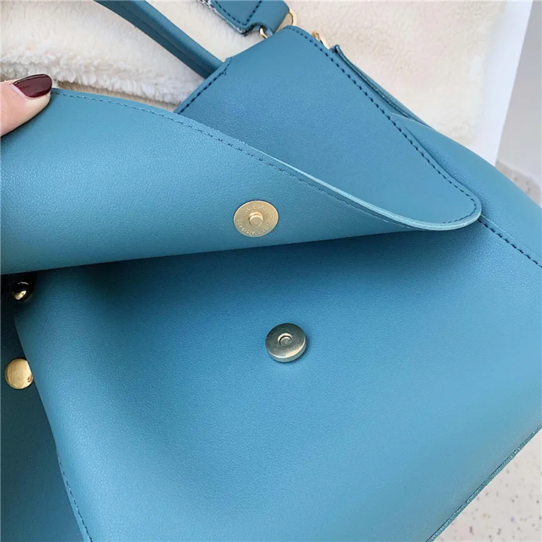 Karen Messenger - Fashionable Crossbody Shoulder Bag