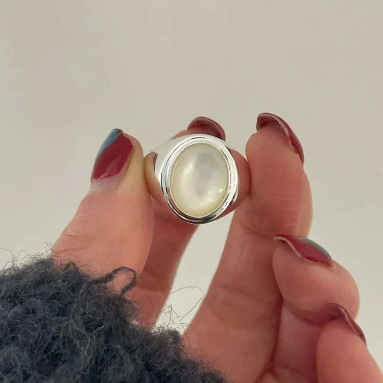 Isla - Pinctada Albina Sterling Silver Ring for Women