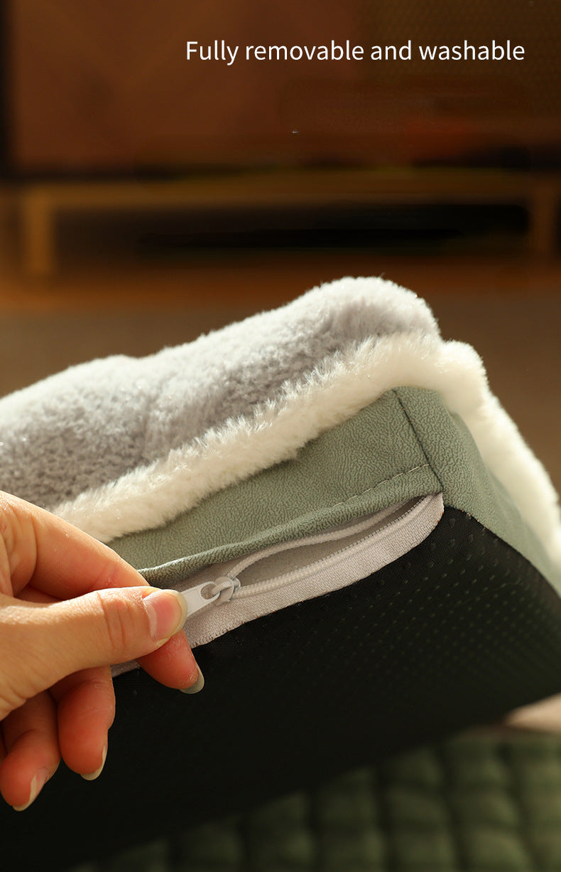 LuxePlush - Warm Dog Mat for Small and Medium Dogs