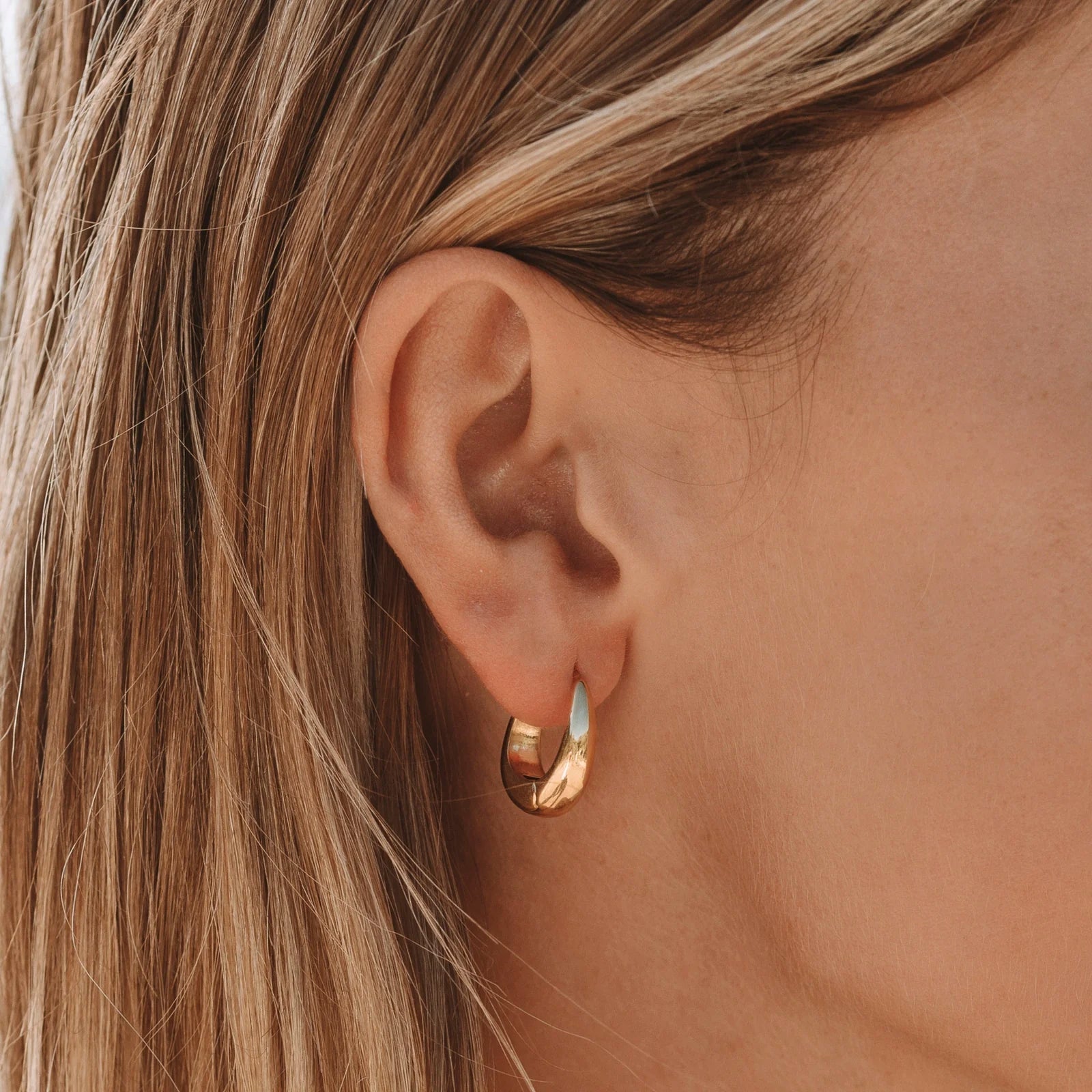 Isla - Elegant Teardrop Earrings for Women