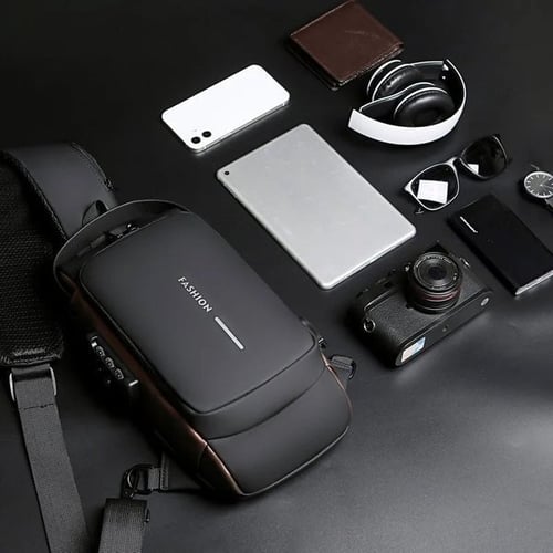 UrbanGuard Crossbody - Stylish Anti-Theft Shoulder Bag