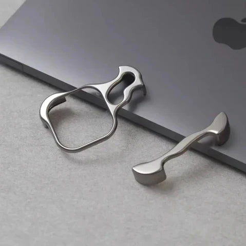 TitanShield Case - Sleek Metal Protection for iPhone