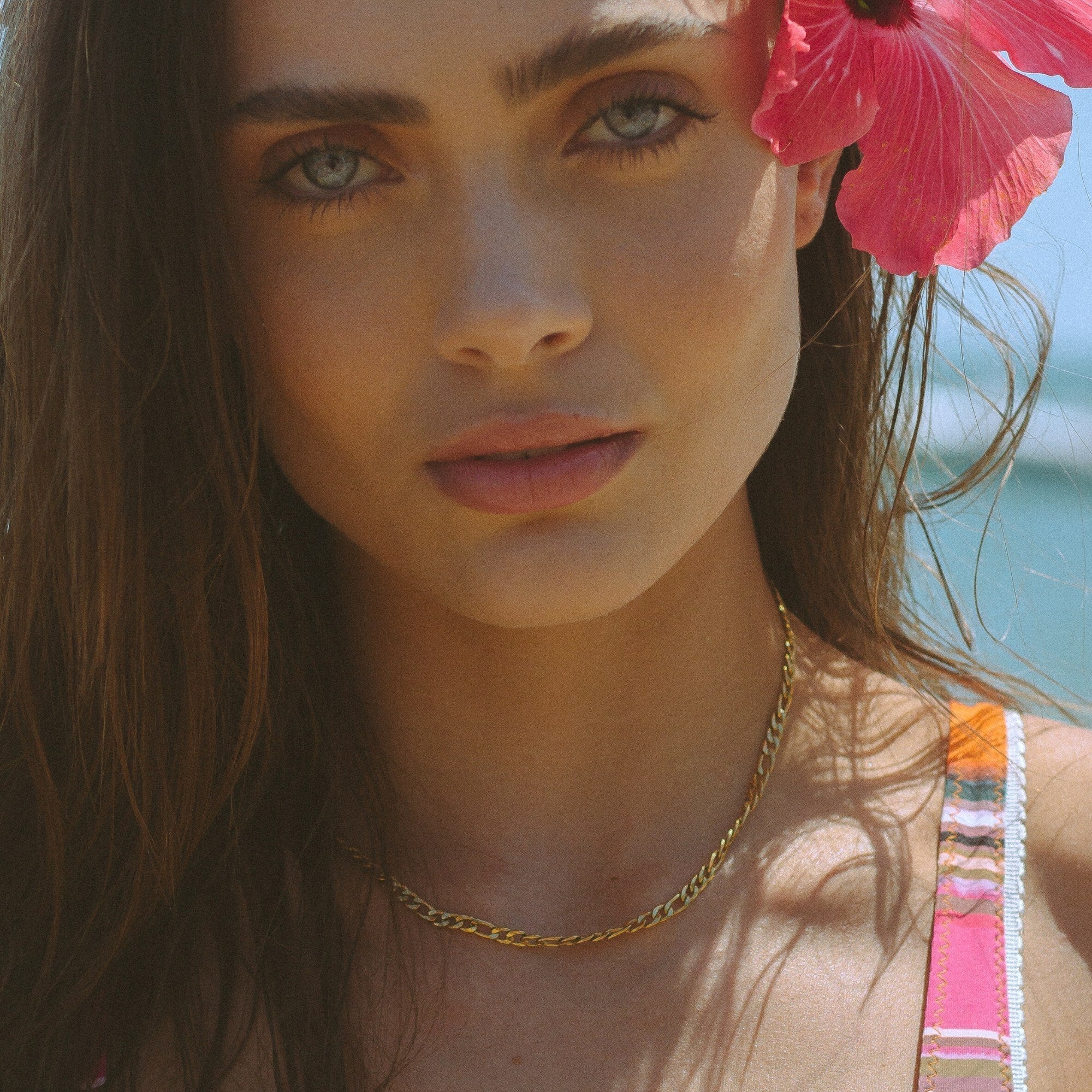 Lola - Elegant Minimalist Choker Necklace for Women