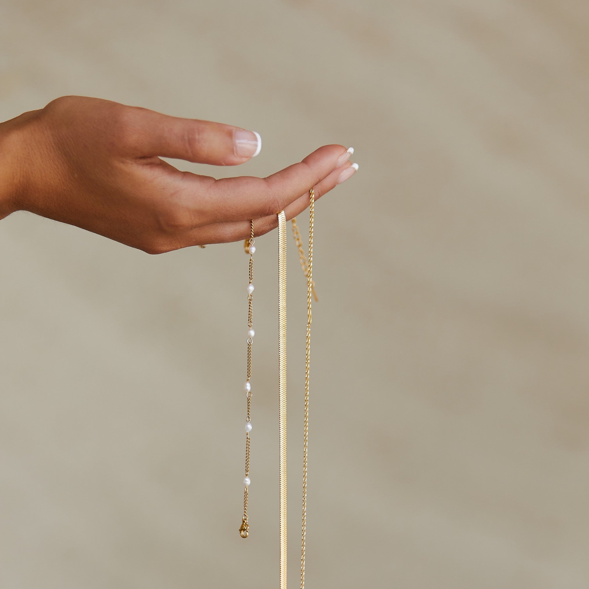 Amara - Bracelet with Radiant Freshwater Pearls for Women