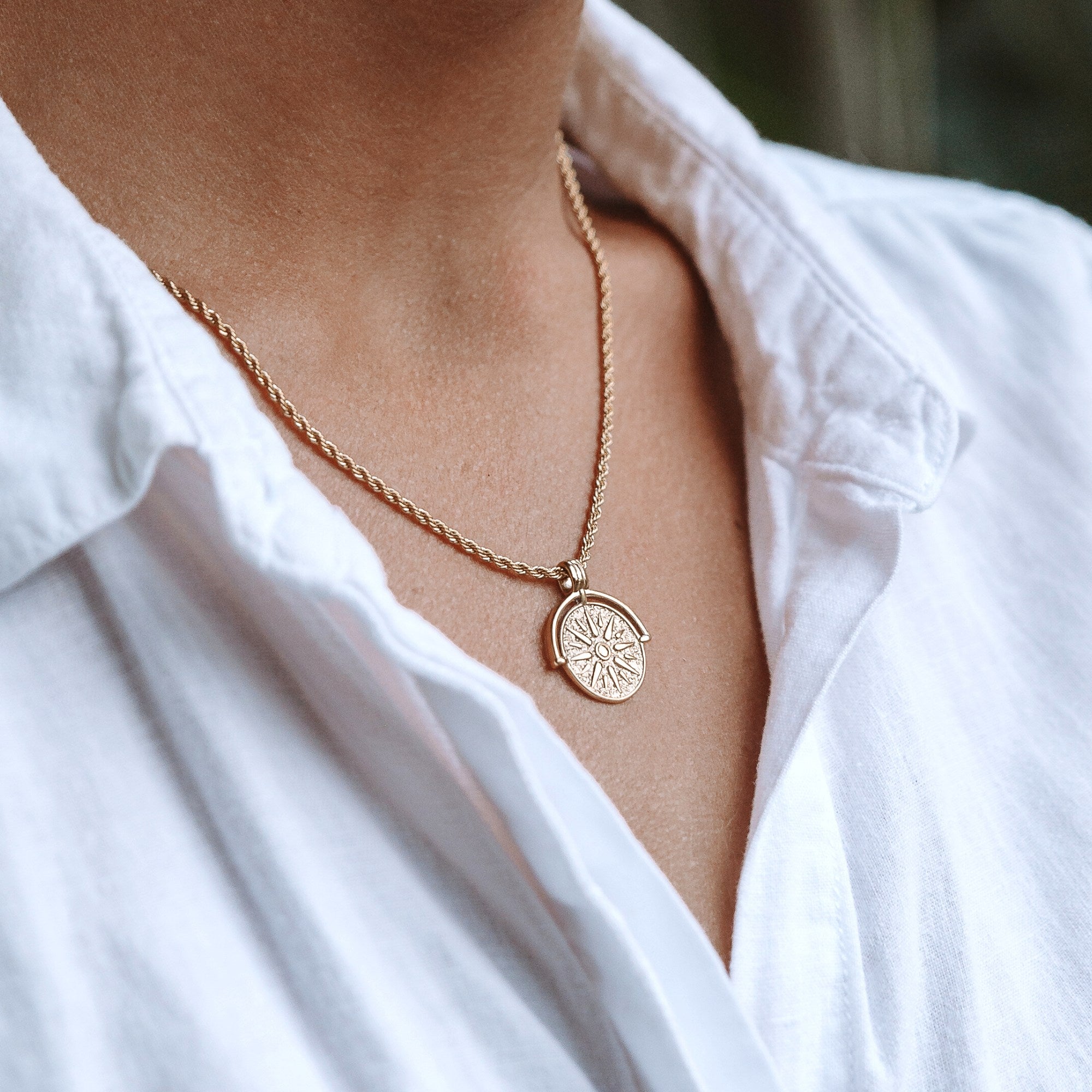 Aurora Sun Pendant Necklace - Radiant Gold Sun Charm