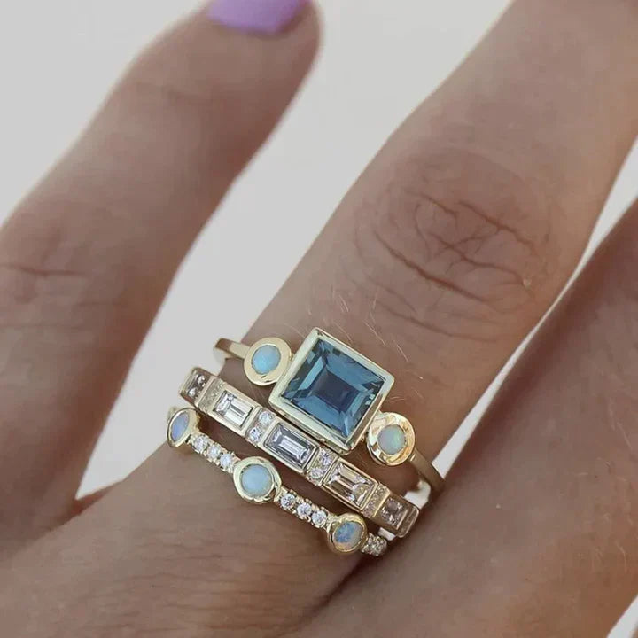 Lunara - Vintage Blue Crystal Ring for Women