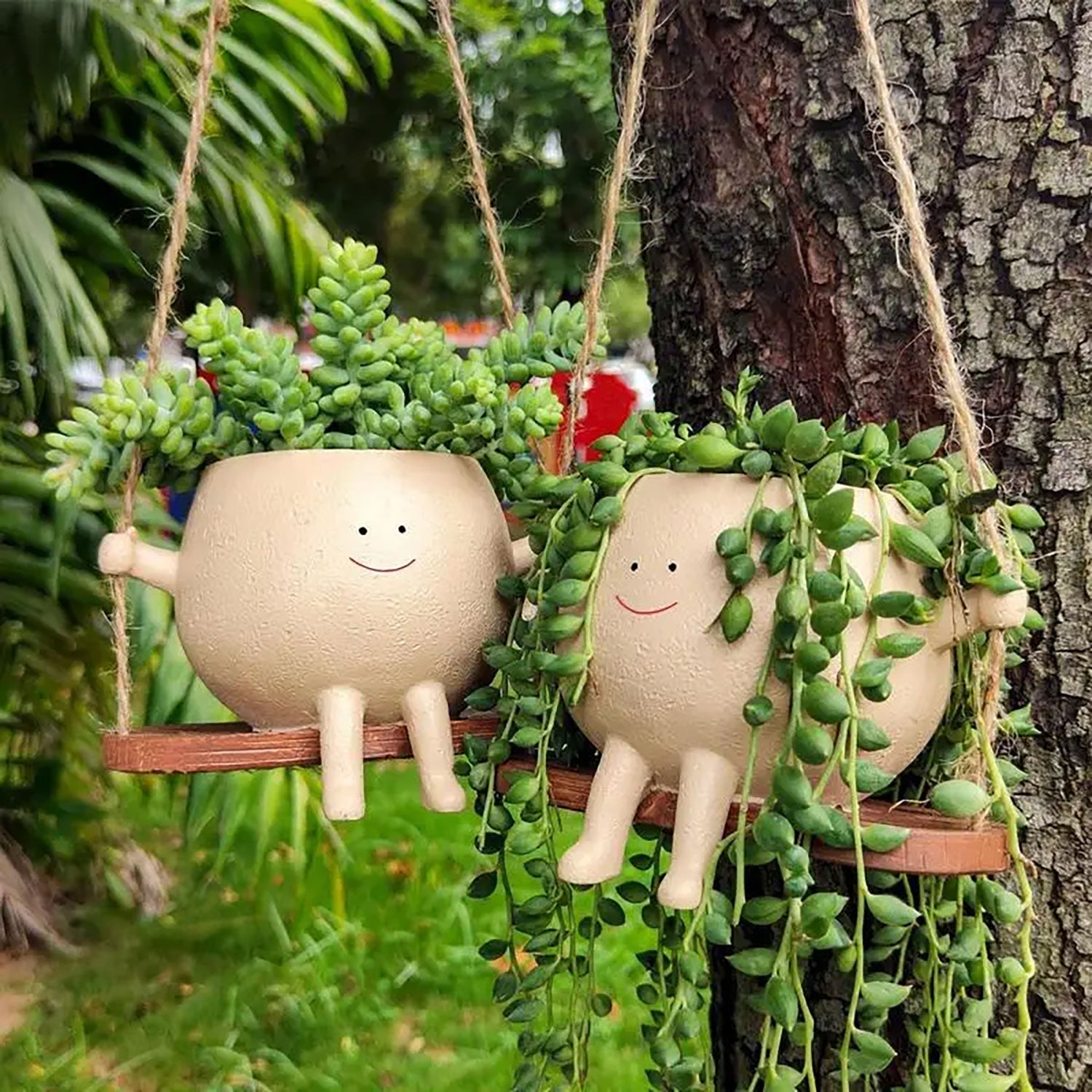 GreenOasis - Elegant Hanging Plant Basket