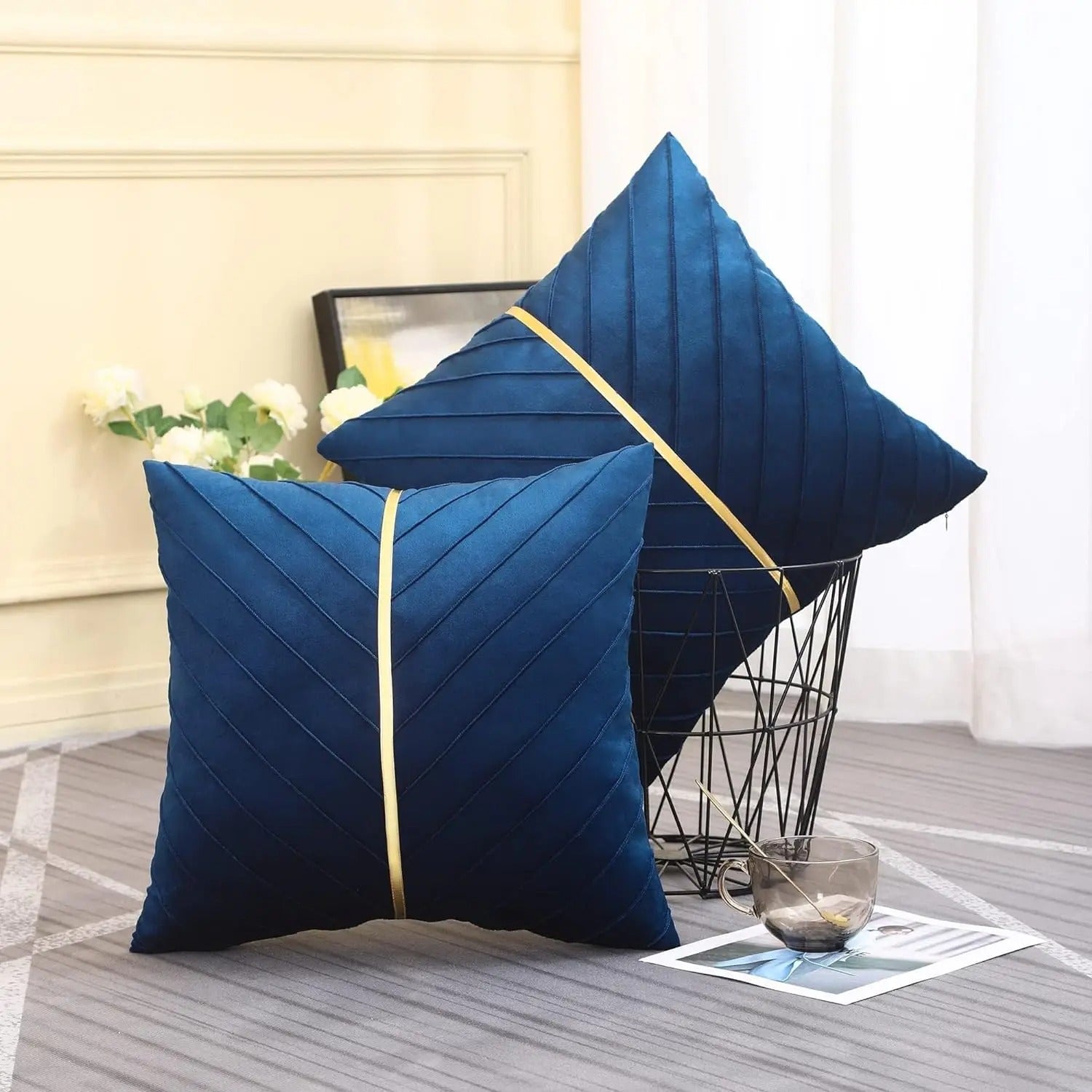 Noir Elegance Cushion Cover - Gold Sequin Velvet