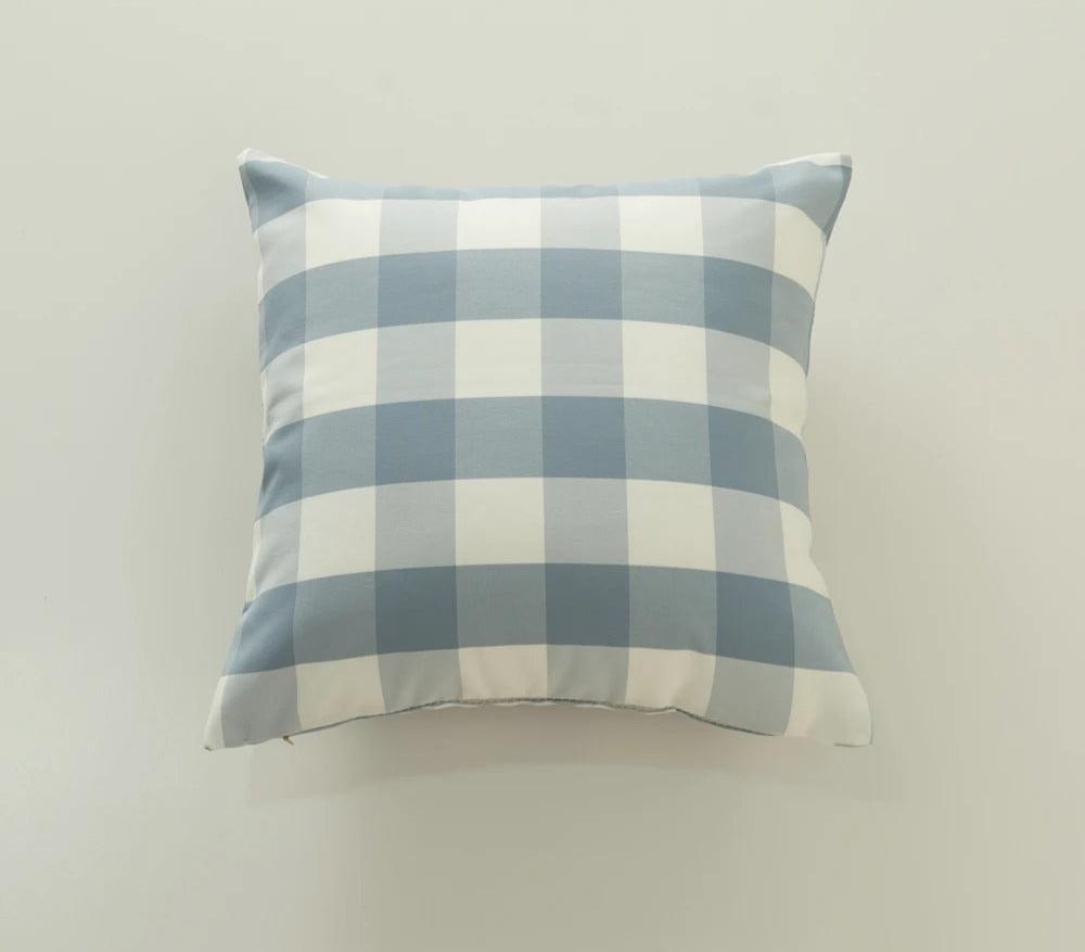 MarbreLuxe Striped Cushion Cover - Modern Elegance