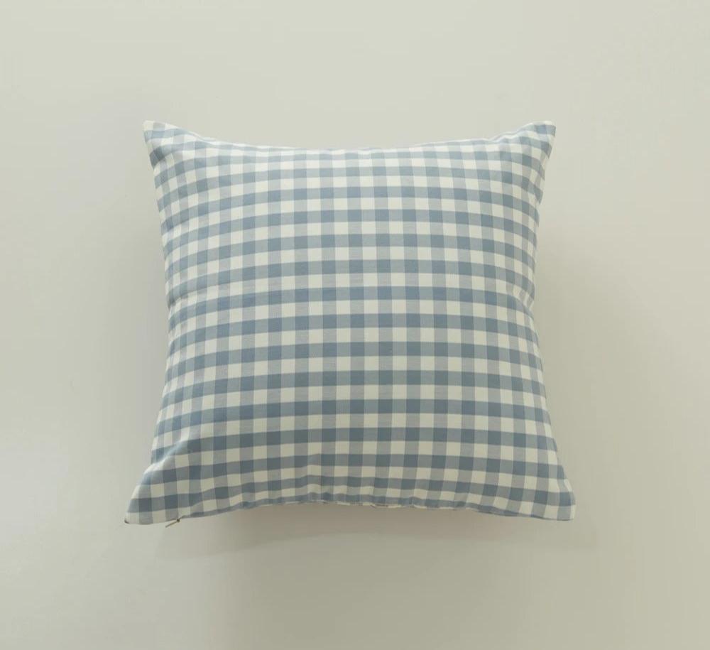 MarbreLuxe Striped Cushion Cover - Modern Elegance