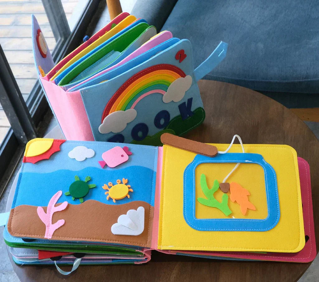 AdventureTales - Montessori Felt Book