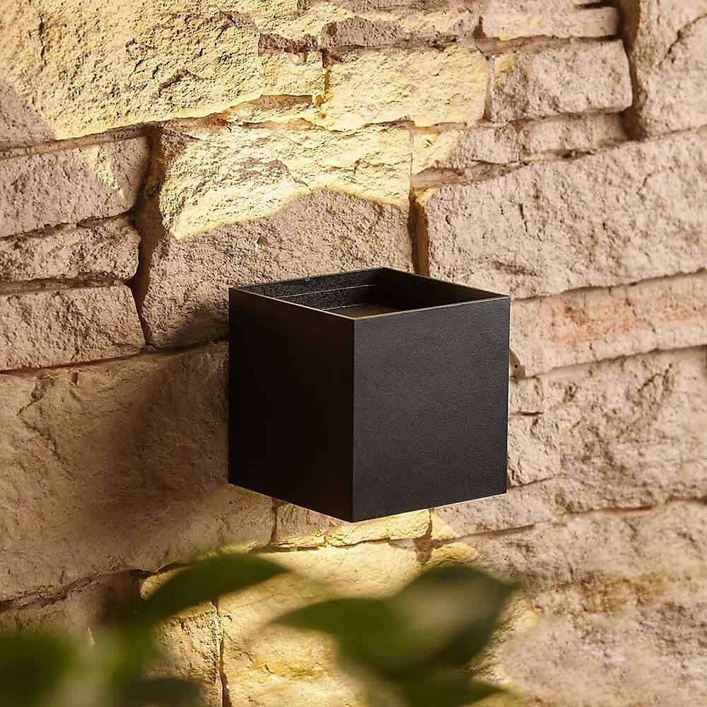 AceGlow - Outdoor Wall Light with Dusk Sensor (IP65)