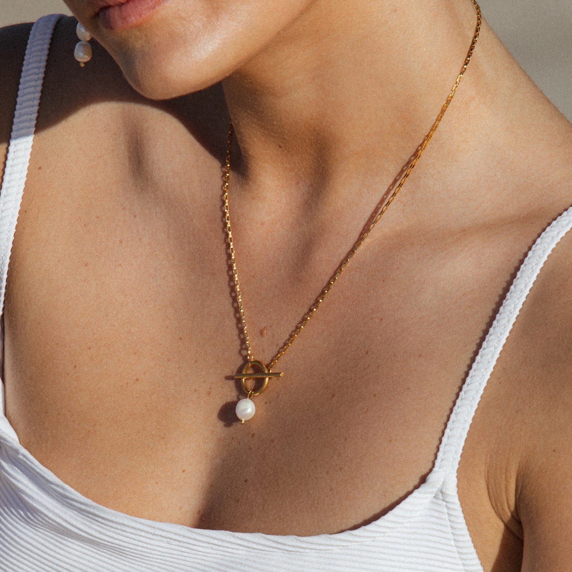 Lucia - Pearl Necklace with Refined Clasp for Women